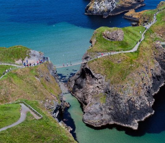 carrick a rede by Art Ward
