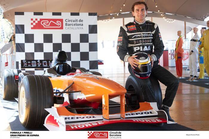 Pedro de la Rosa en el Village Barcelona&Circuit