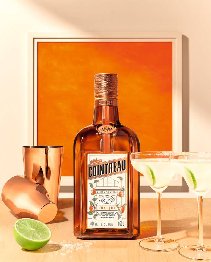 Cointreau renueva el diseño de su icónica botella Cointreau botella