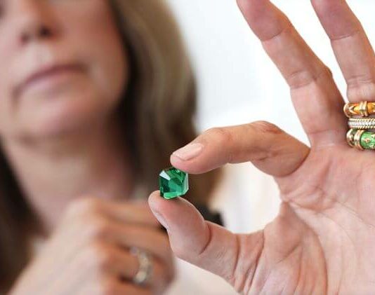 THE TIFFANY MUZO EMERALD